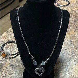 Chic Black Heart Pendant Necklace